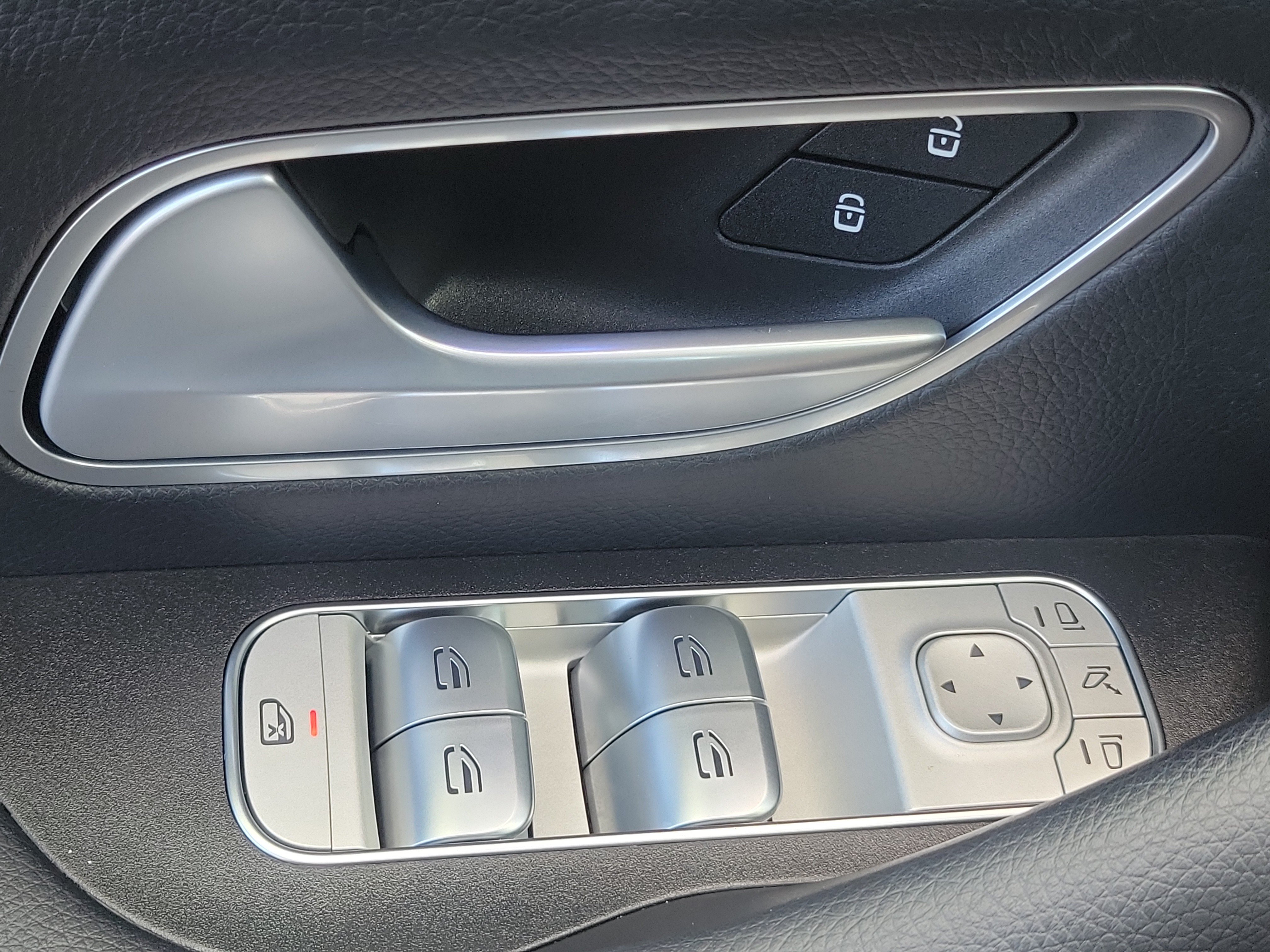 Used 2026 Mercedes-Benz GLE 350 4MATIC image 33