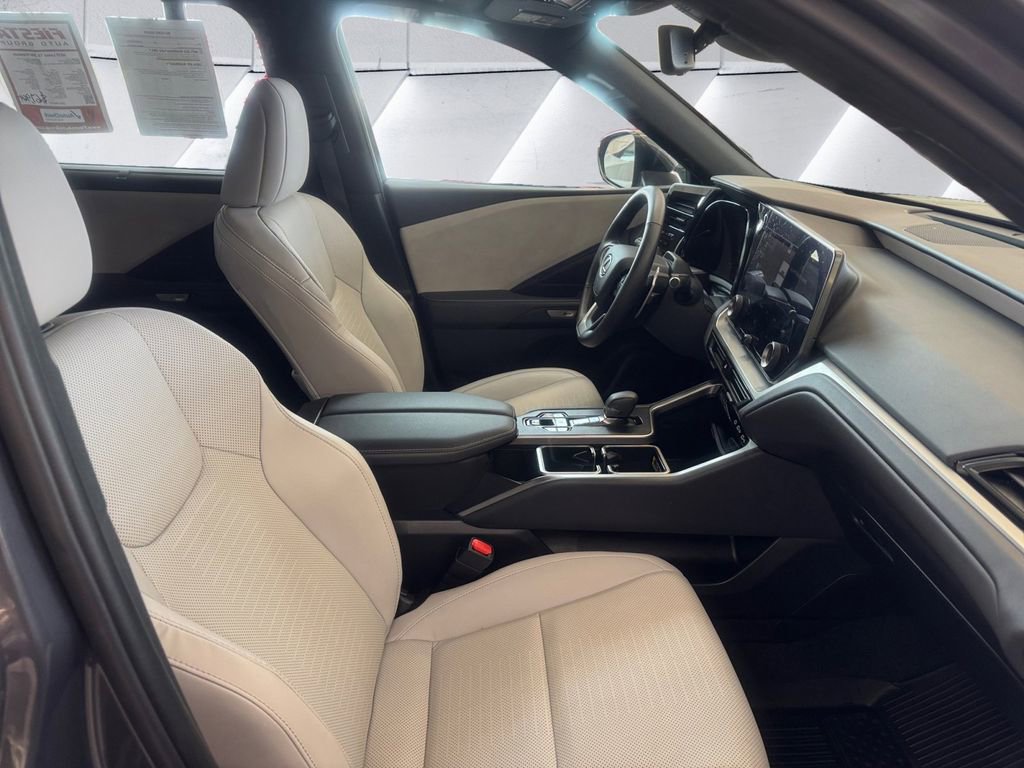 Used 2025 Lexus TX 350 AWD w/ Technology Package image 13