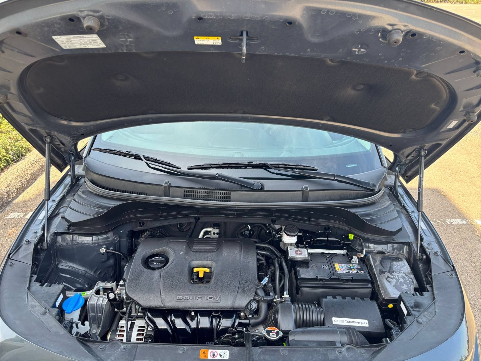 Used 2025 Kia Soul LX w/ LX Technology Package FWD image 30