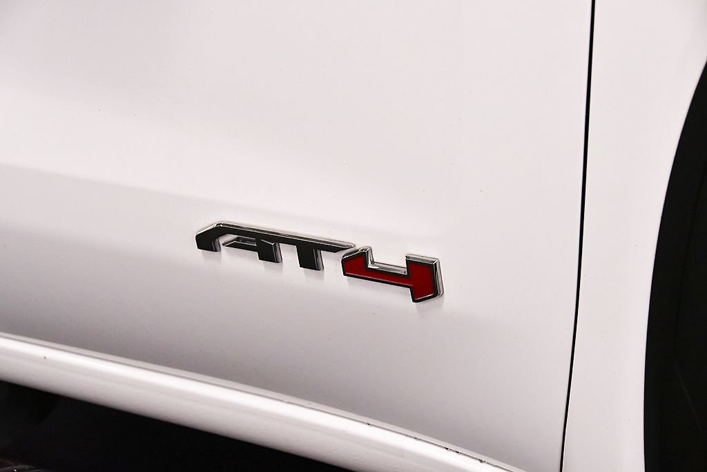 Used 2023 GMC Sierra 1500 AT4 w/ Technology Package AWD/4WD image 13