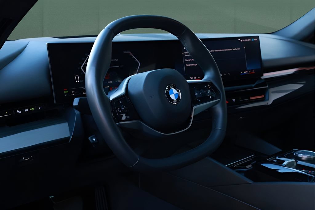 Used 2025 BMW 530i RWD image 33