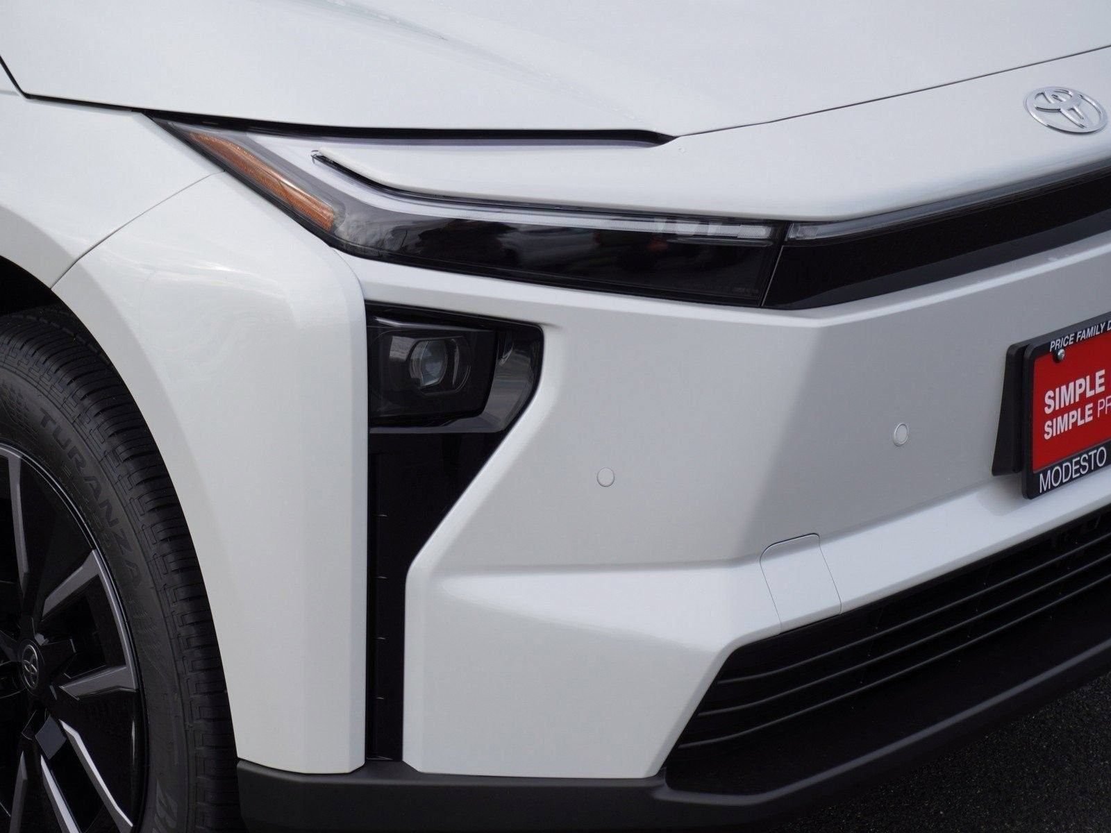 New 2026 Toyota bZ FWD image 31