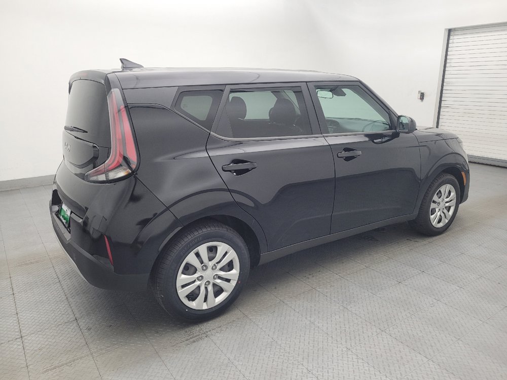 Used 2023 Kia Soul LX FWD image 10