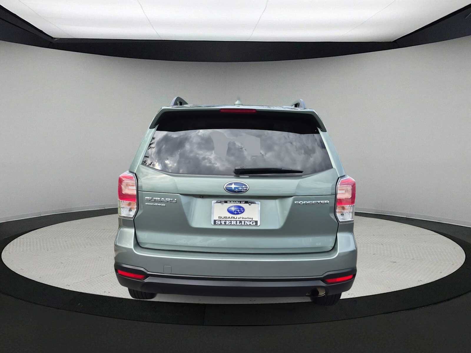 Used 2018 Subaru Forester 2.5i Premium w/ All-Weather Package AWD/4WD image 7