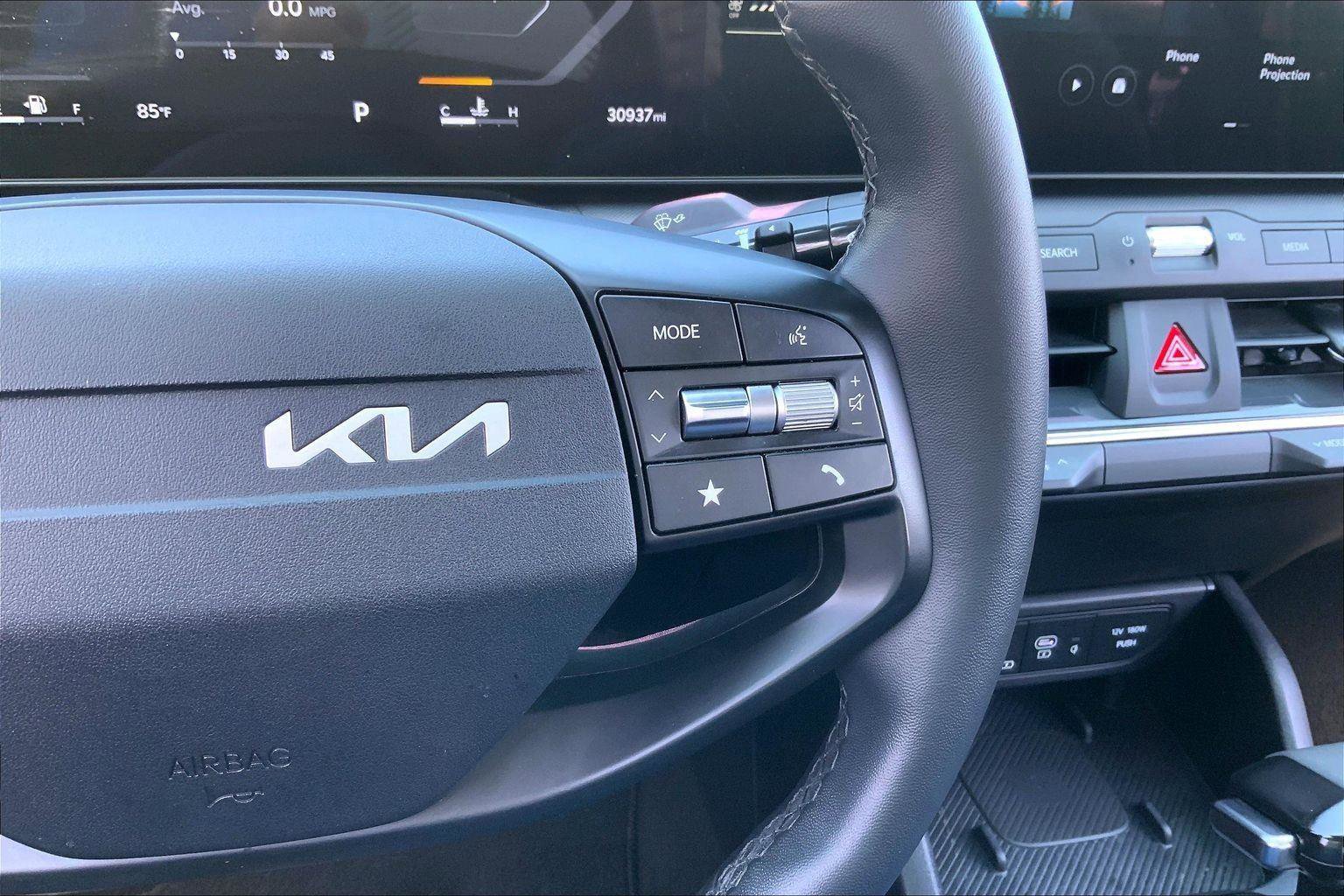Used 2025 Kia K4 EX image 17