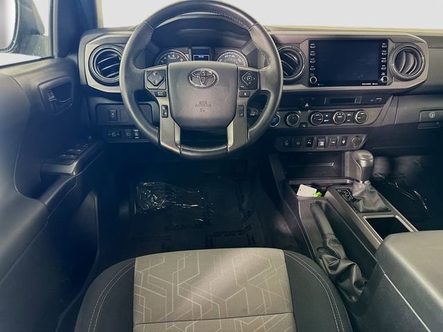Used 2023 Toyota Tacoma TRD Off-Road w/ Technology Package AWD/4WD image 21