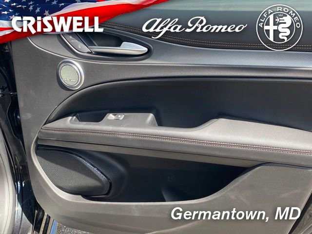 New 2025 Alfa Romeo Stelvio Sprint image 37