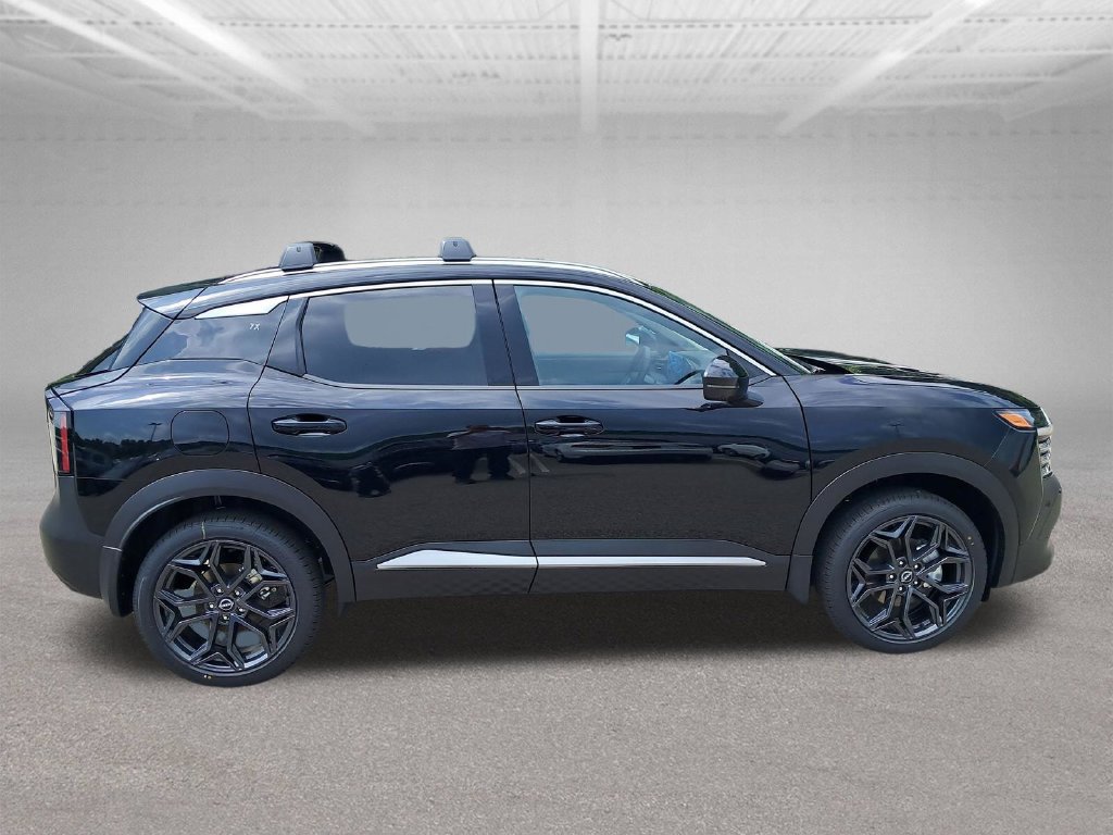 New 2026 Nissan Kicks SR AWD/4WD image 7