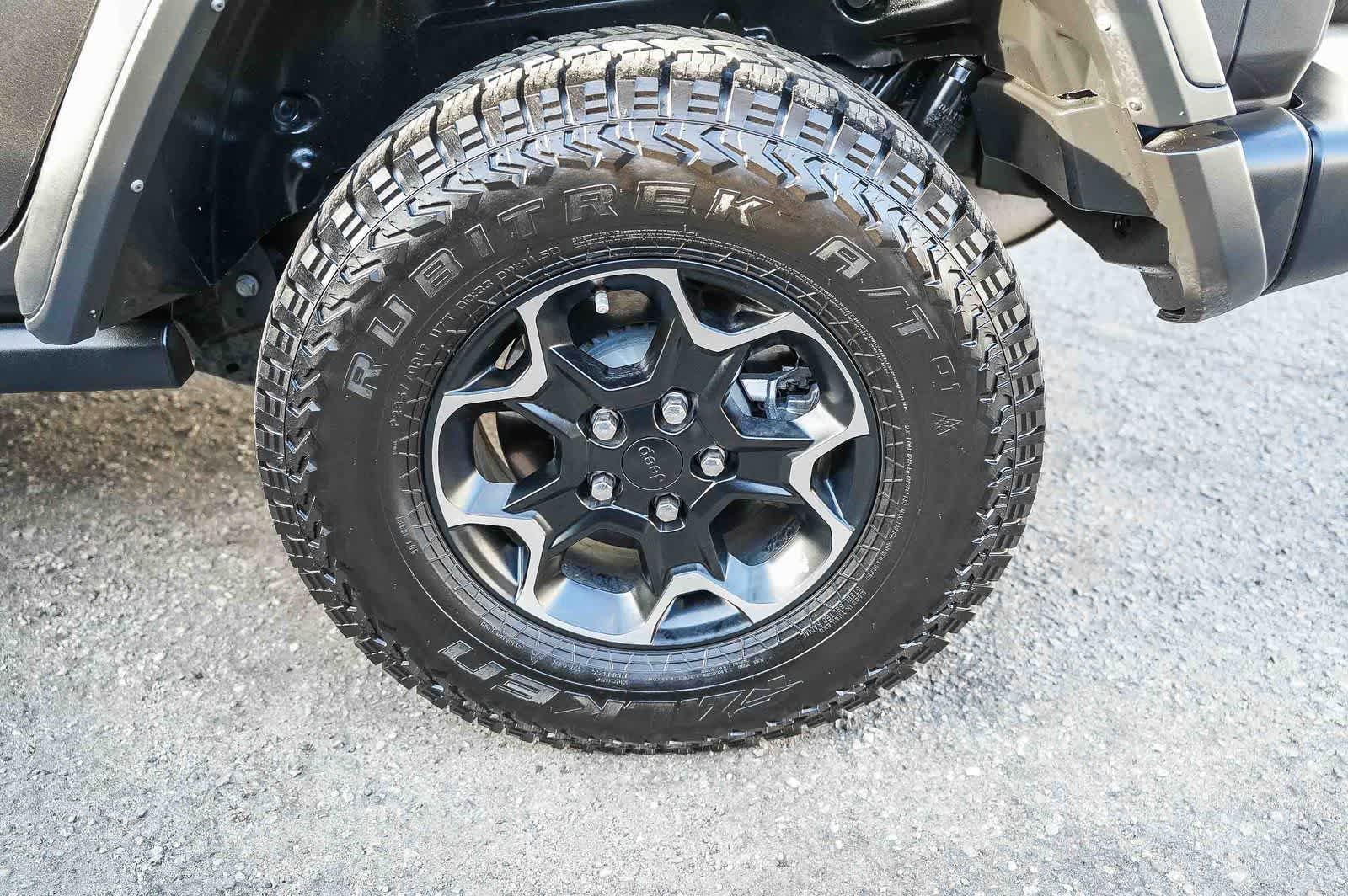 Used 2021 Jeep Wrangler Unlimited Rubicon 4xe image 5