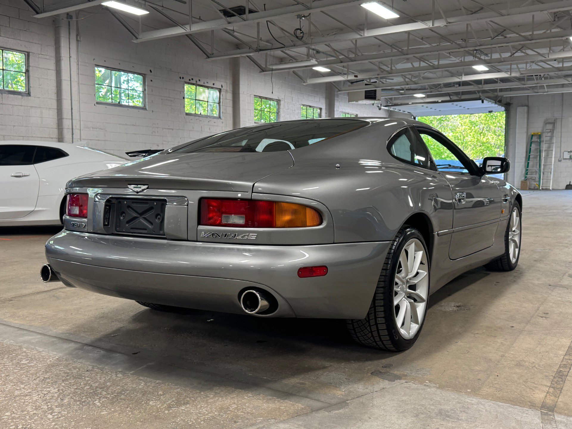 Used 2002 Aston Martin DB7 Vantage image 37