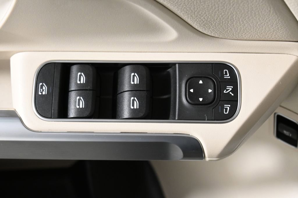 Certified 2024 Mercedes-Benz GLB 250 image 29