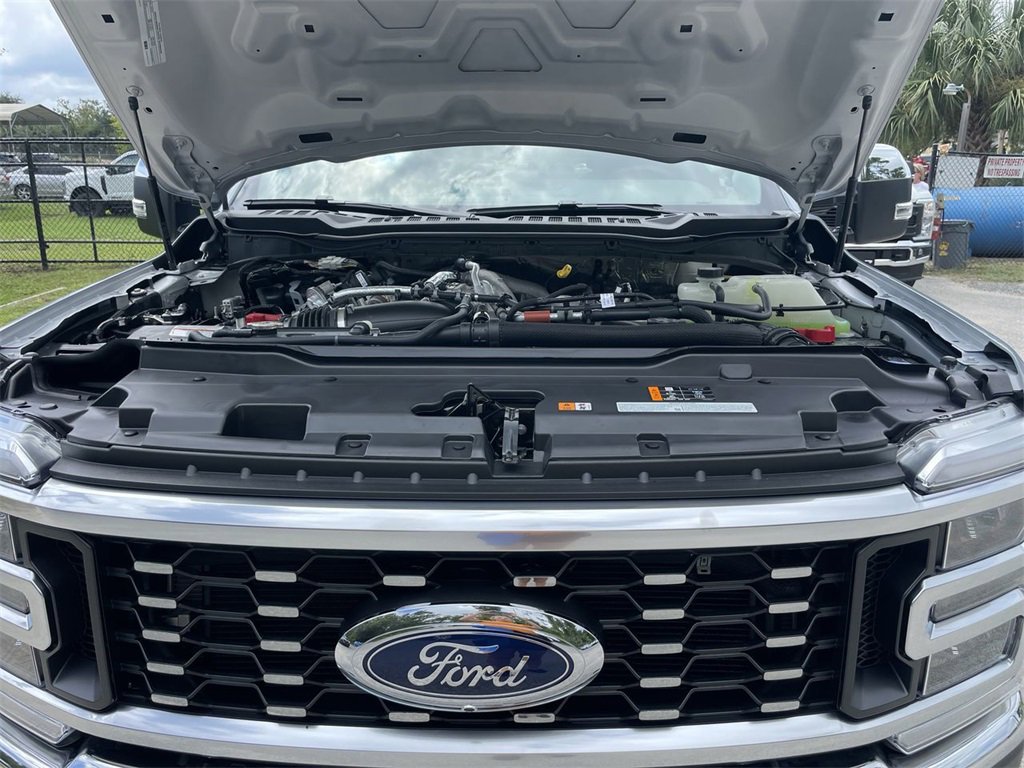New 2026 Ford F350 Lariat w/ Chrome Package image 25