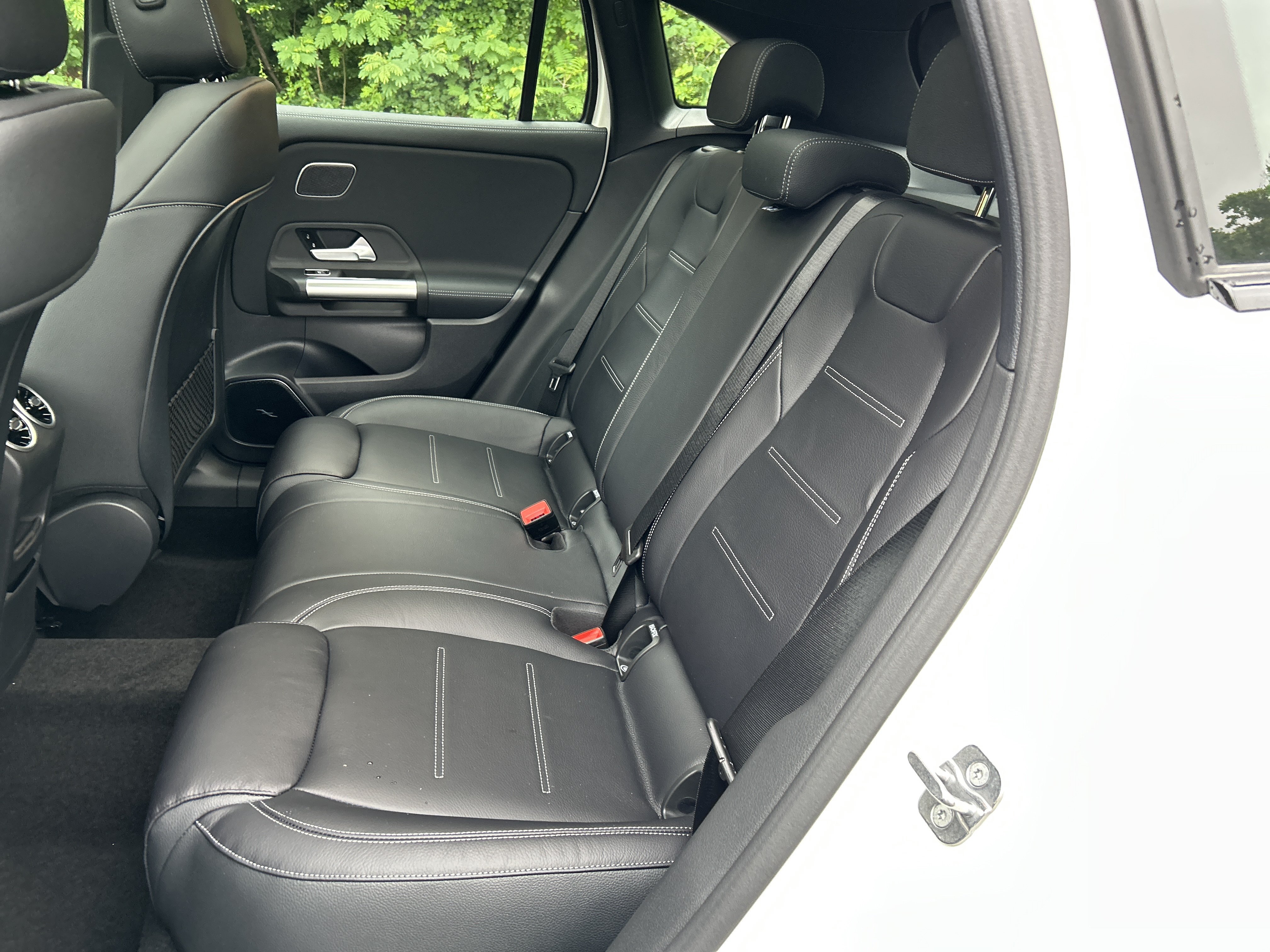 New 2026 Mercedes-Benz GLA 35 AMG 4MATIC image 36