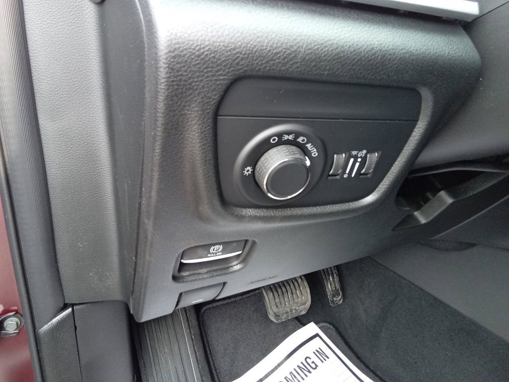 New 2026 Jeep Grand Cherokee Altitude image 14