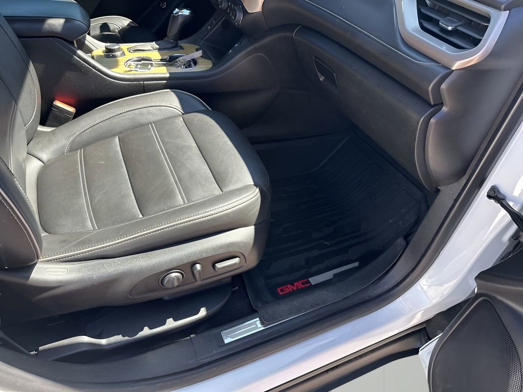 Used 2019 GMC Acadia Denali w/ LPO, Floor Liner Package image 16