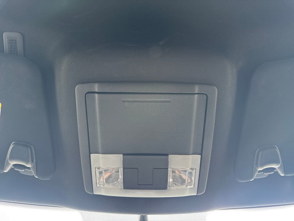 Used 2019 Ford Explorer XLT w/ Equipment Group 201A AWD/4WD image 26