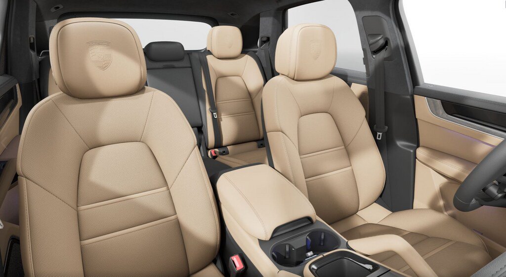 New 2026 Porsche Cayenne Turbo AWD/4WD image 5