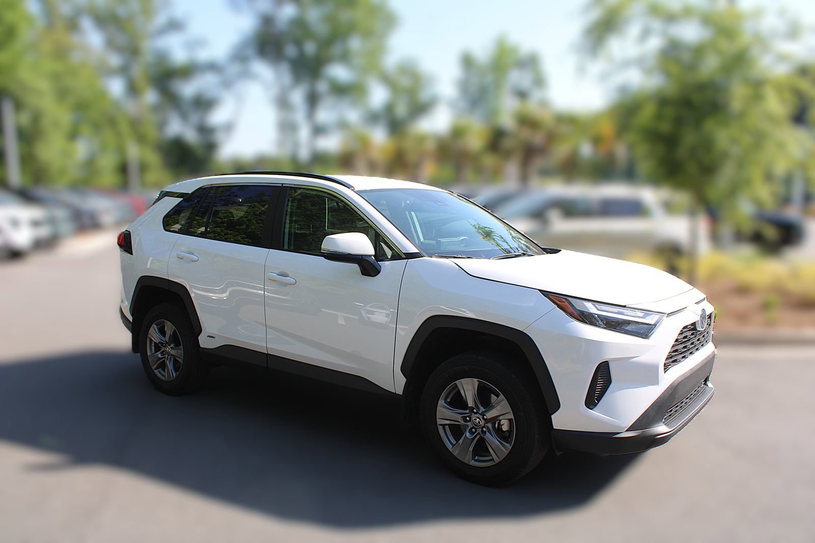 Used 2024 Toyota RAV4 XLE AWD/4WD image 14