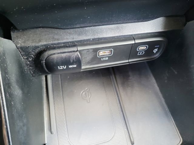 Used 2025 Kia Telluride S image 33