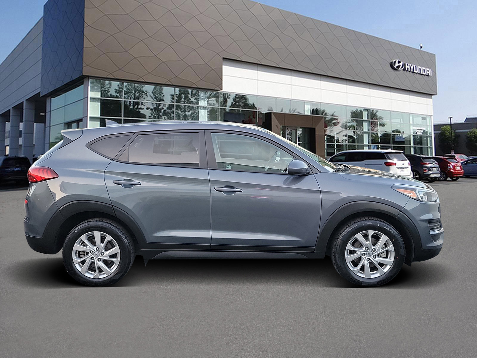 Certified 2021 Hyundai Tucson SE w/ Cargo Package image 4