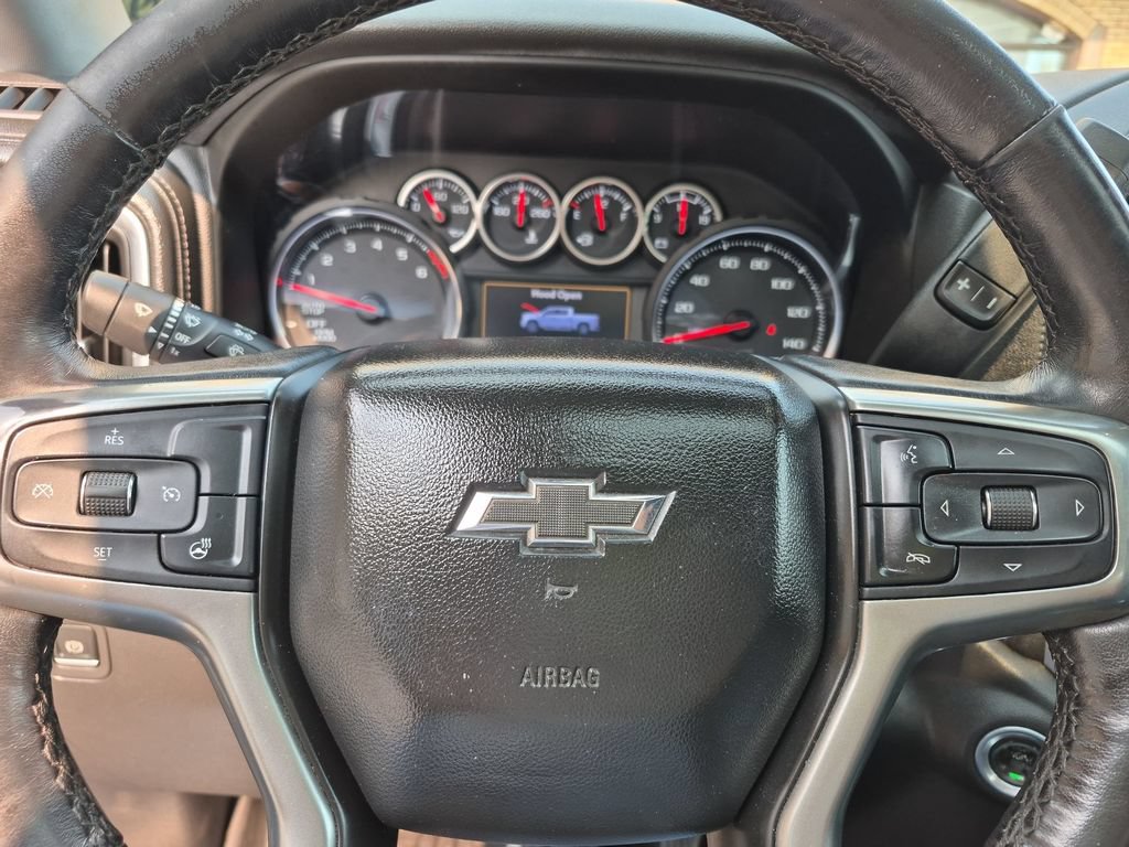 Used 2020 Chevrolet Silverado 1500 RST AWD/4WD image 25
