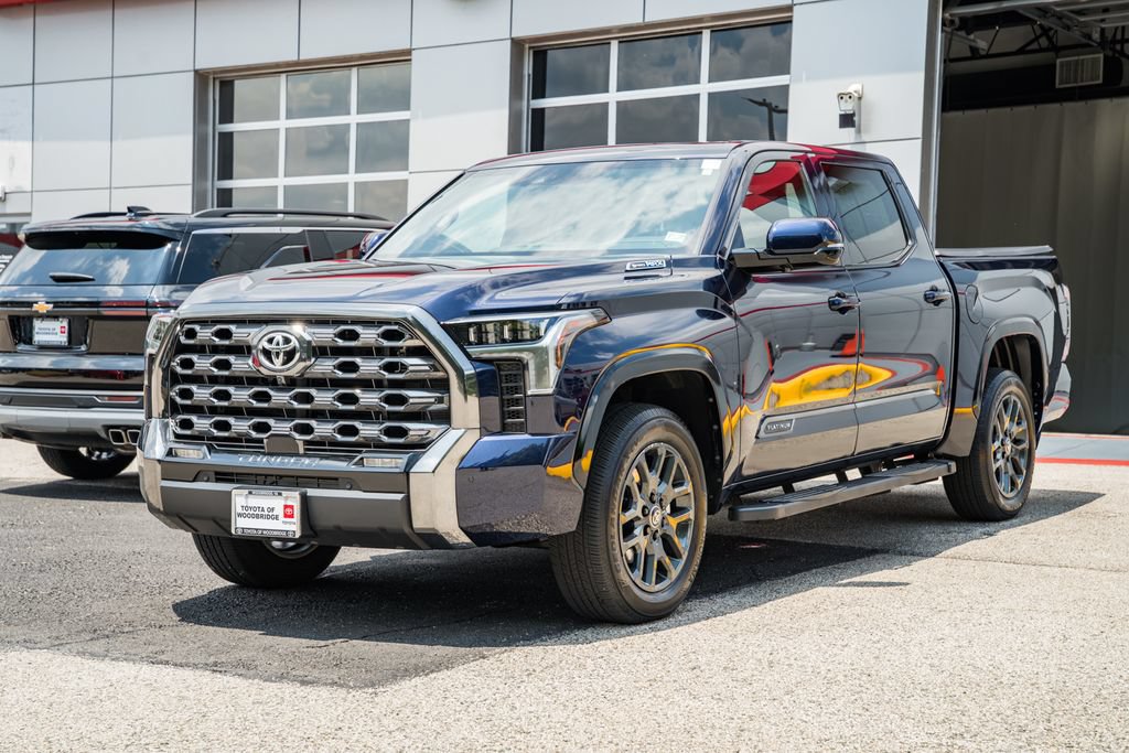 Used 2025 Toyota Tundra Platinum AWD/4WD image 3