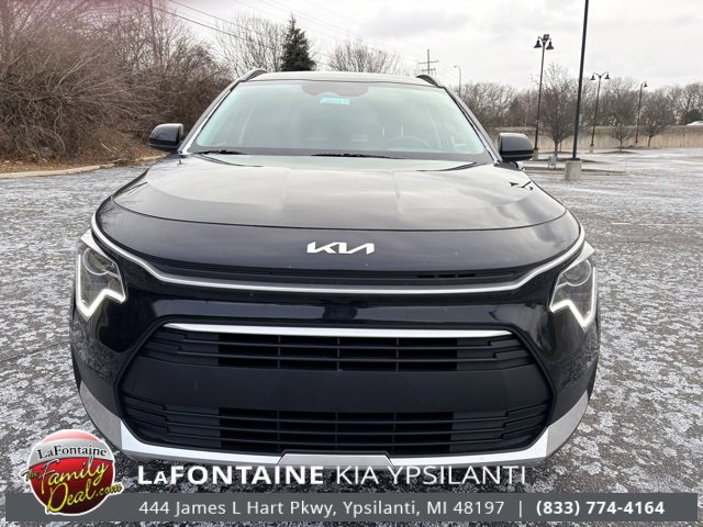 Certified 2025 Kia Niro LX image 8