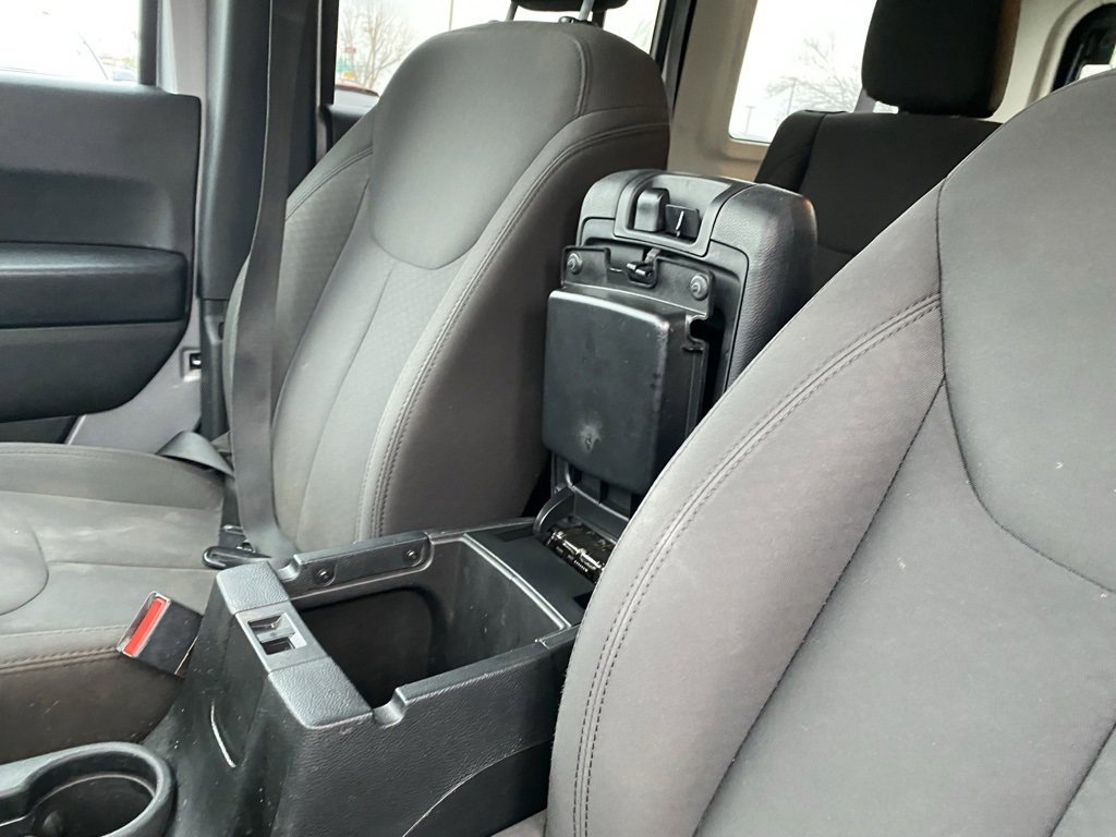 Used 2017 Jeep Wrangler Unlimited Sport w/ Quick Order Package 24S image 18