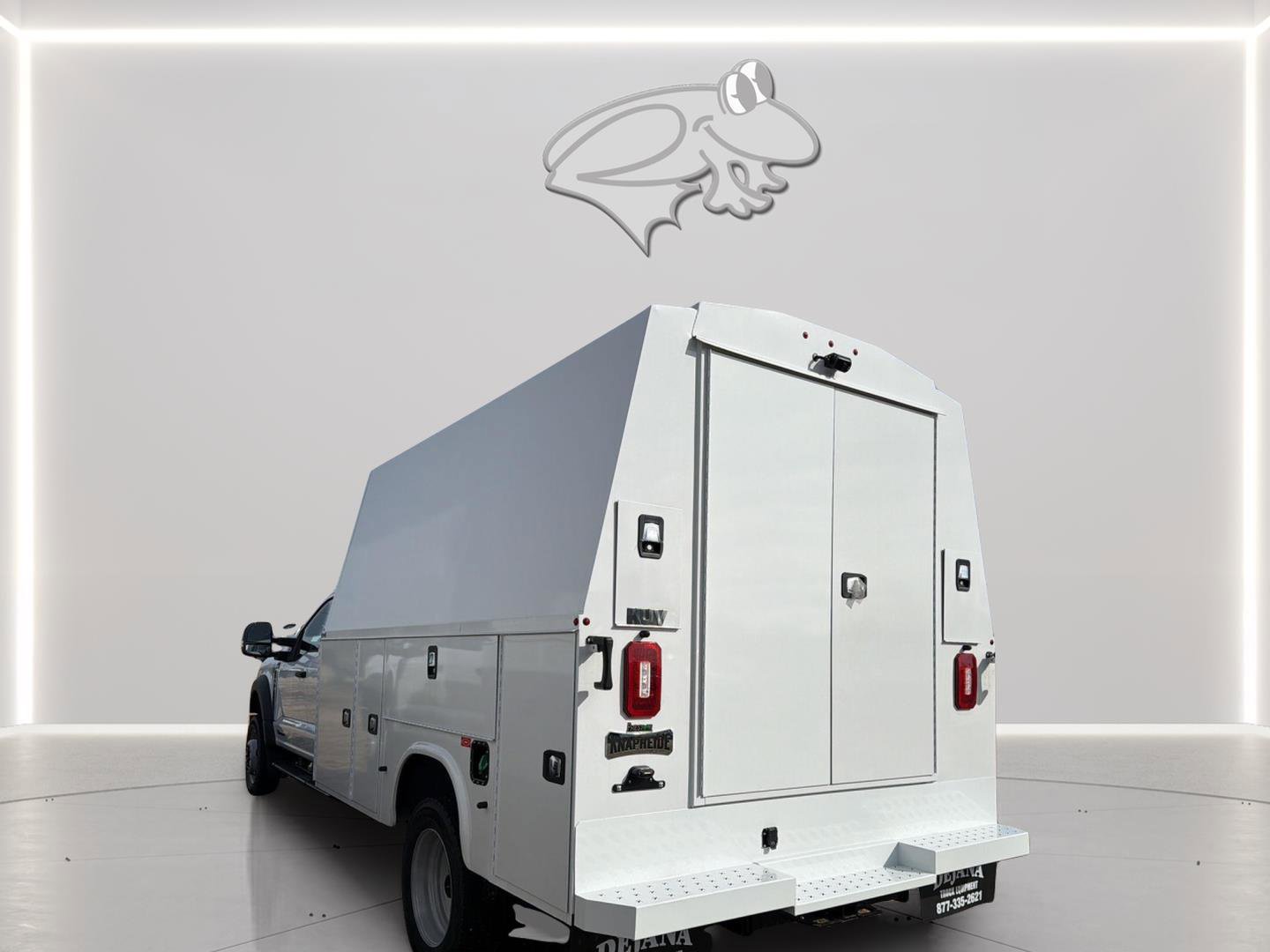 New 2026 Ford F550 4x4 Crew Cab image 6