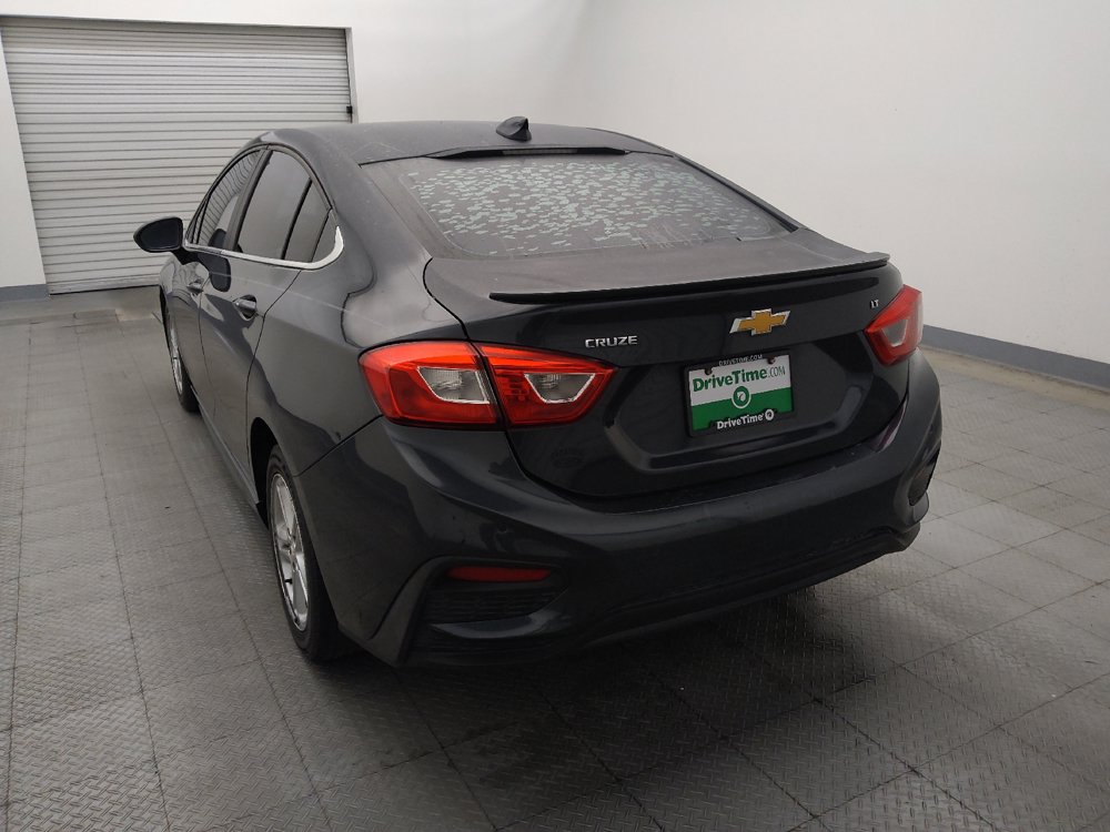 Used 2018 Chevrolet Cruze LT w/ Convenience Package FWD image 6