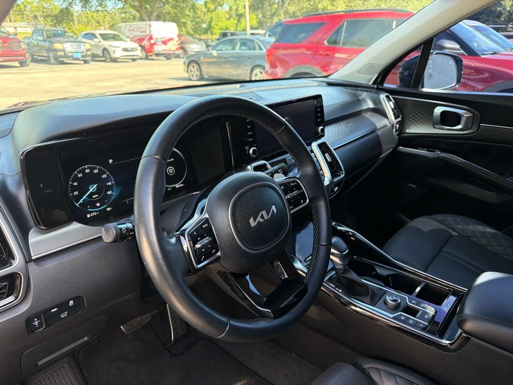 Used 2022 Kia Sorento SX FWD image 9