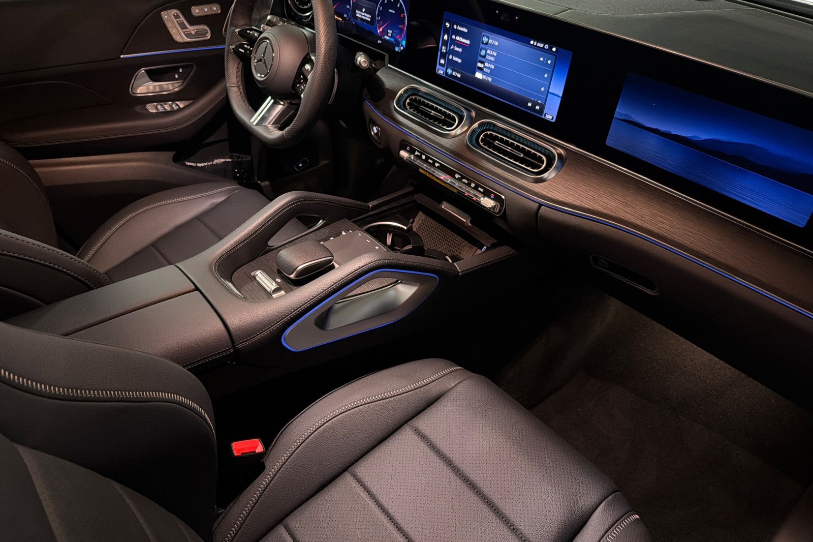 New 2027 Mercedes-Benz GLS 450 4MATIC image 13