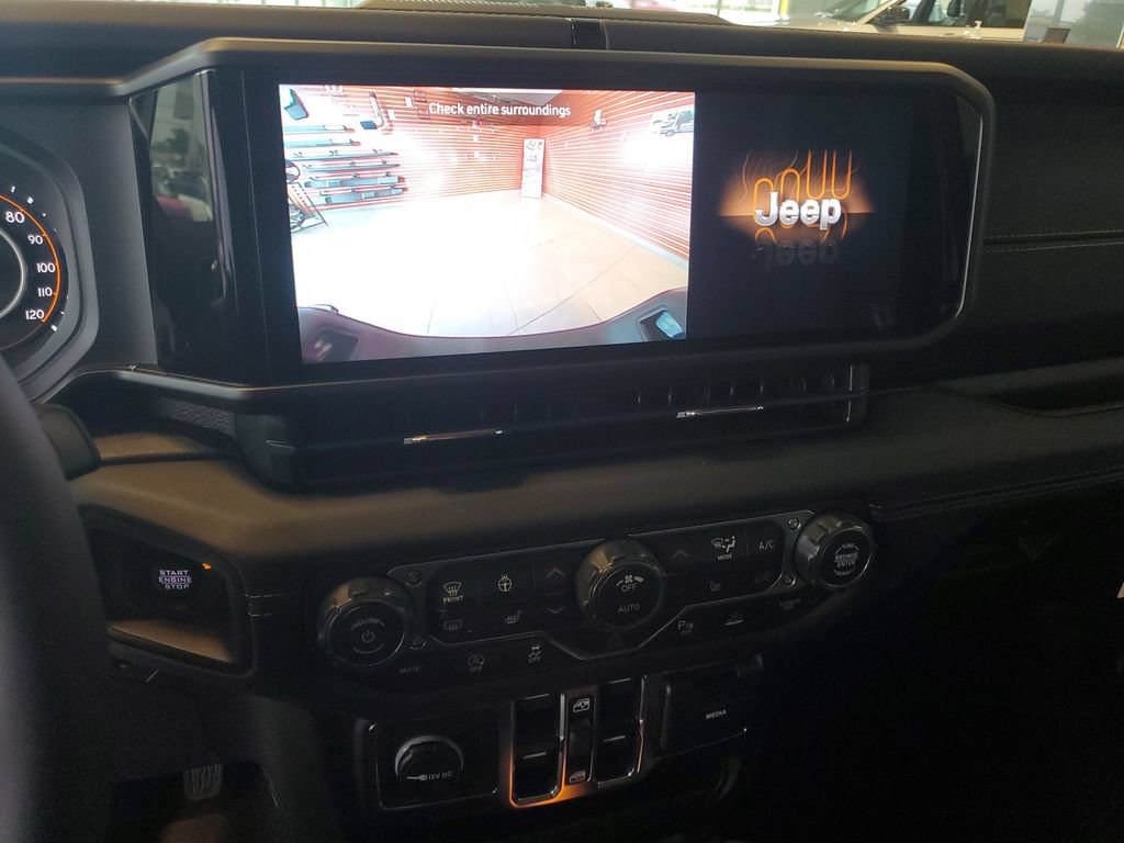 New 2026 Jeep Gladiator Sport AWD/4WD image 17