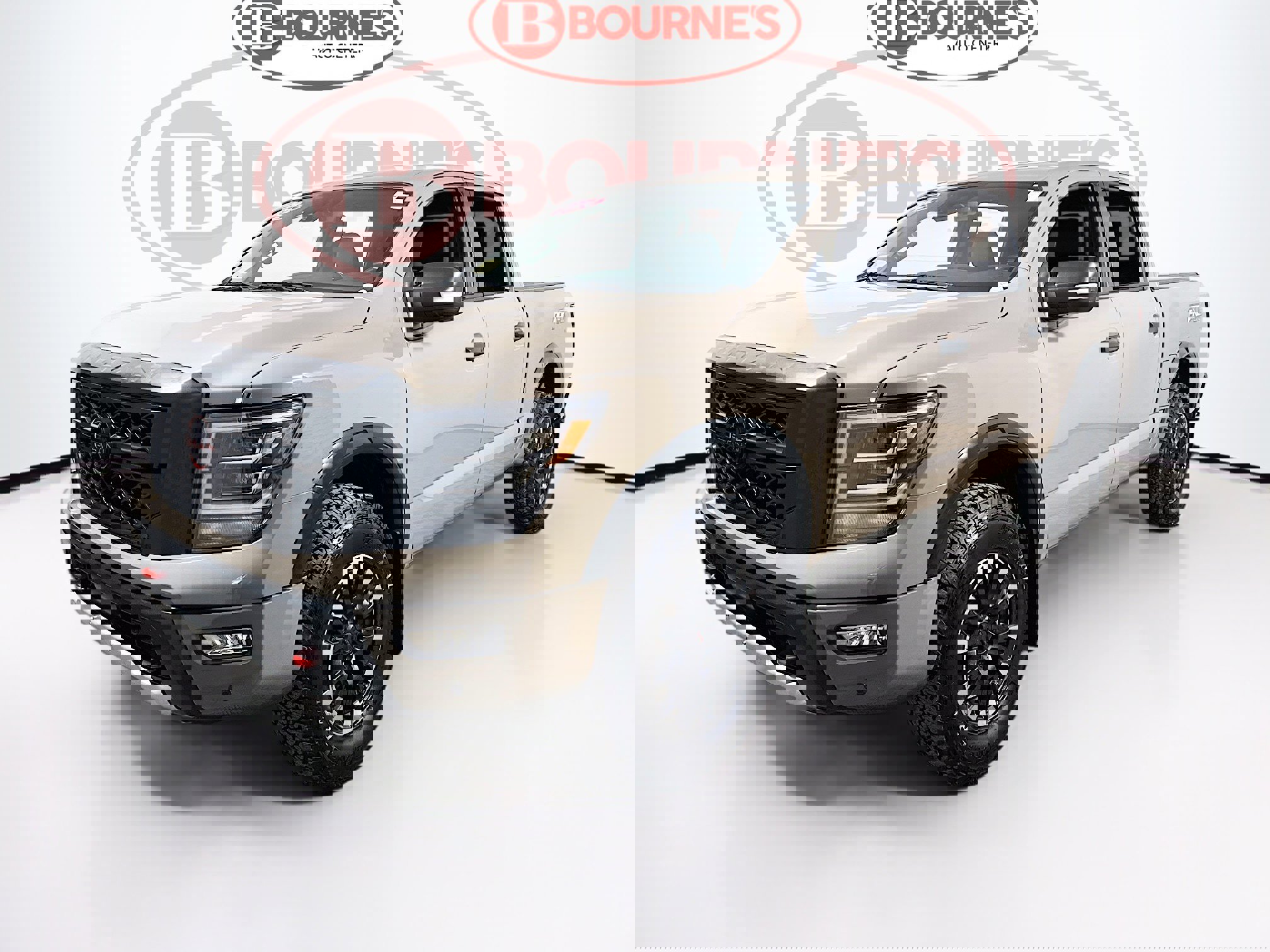 Used 2024 Nissan Titan PRO-4X w/ Pro-4x Convenience Package image 6