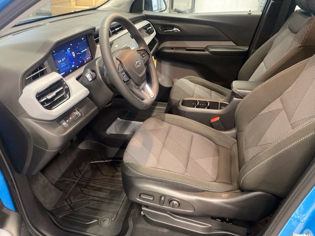 New 2027 Chevrolet Bolt LT w/ Comfort Package FWD image 19