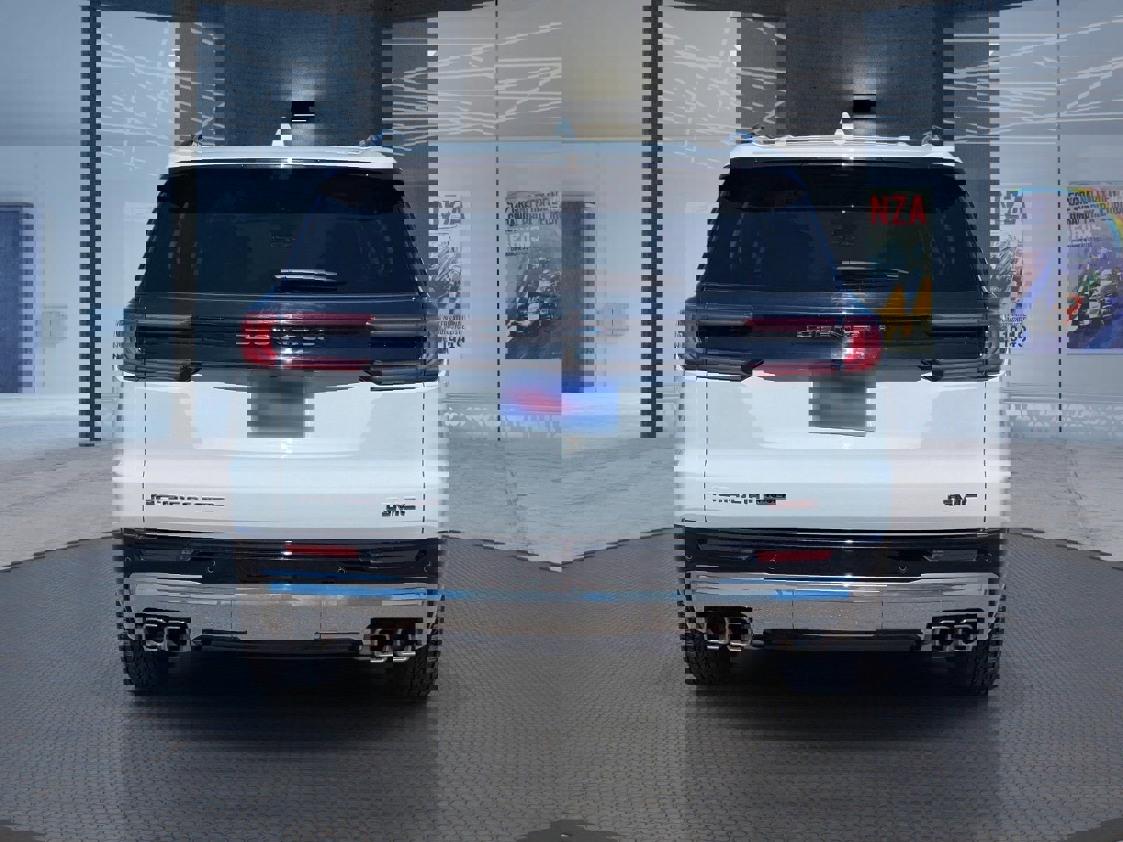 Used 2026 GMC Acadia Denali image 5