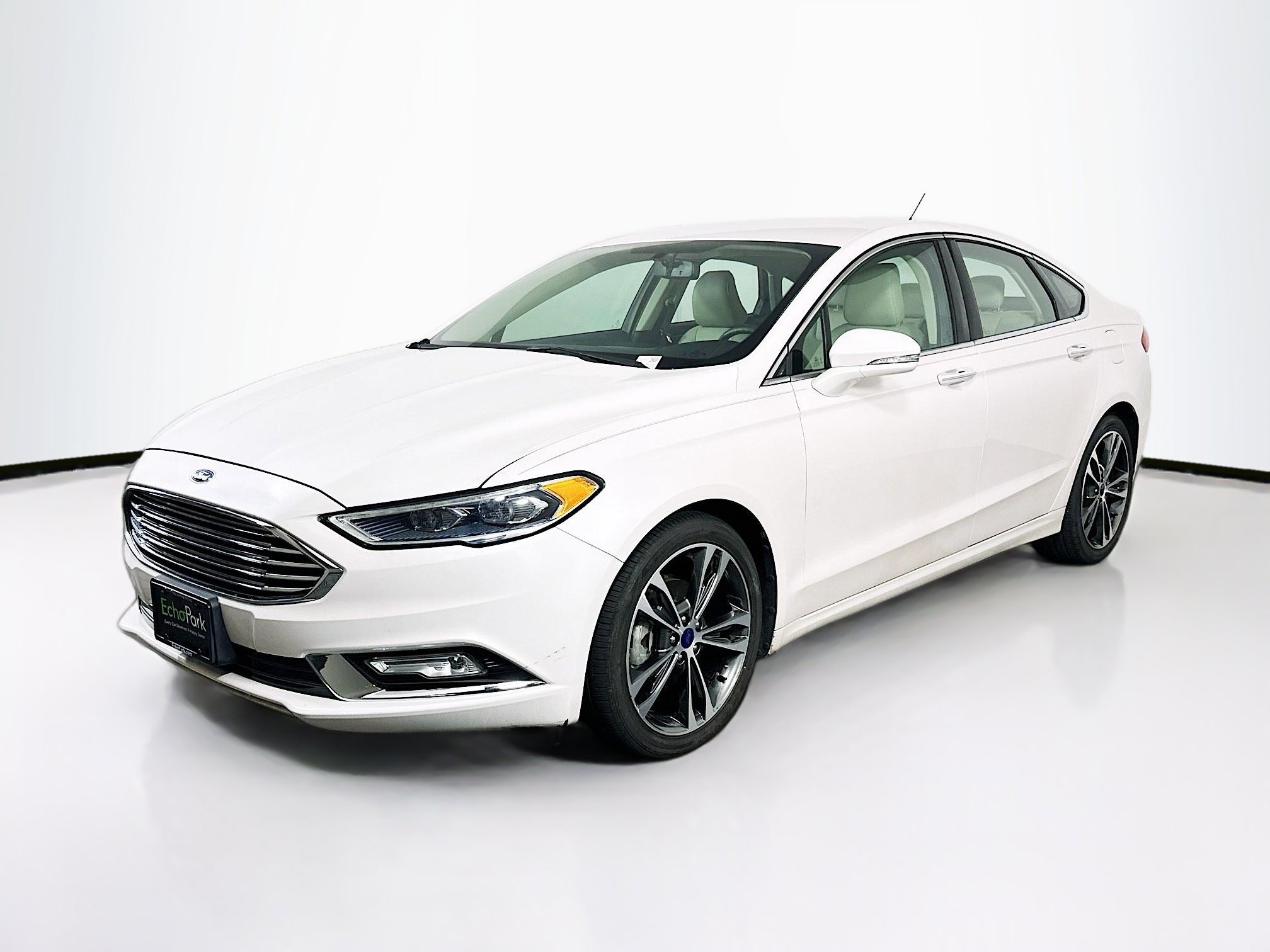 Used 2017 Ford Fusion Titanium FWD image 3