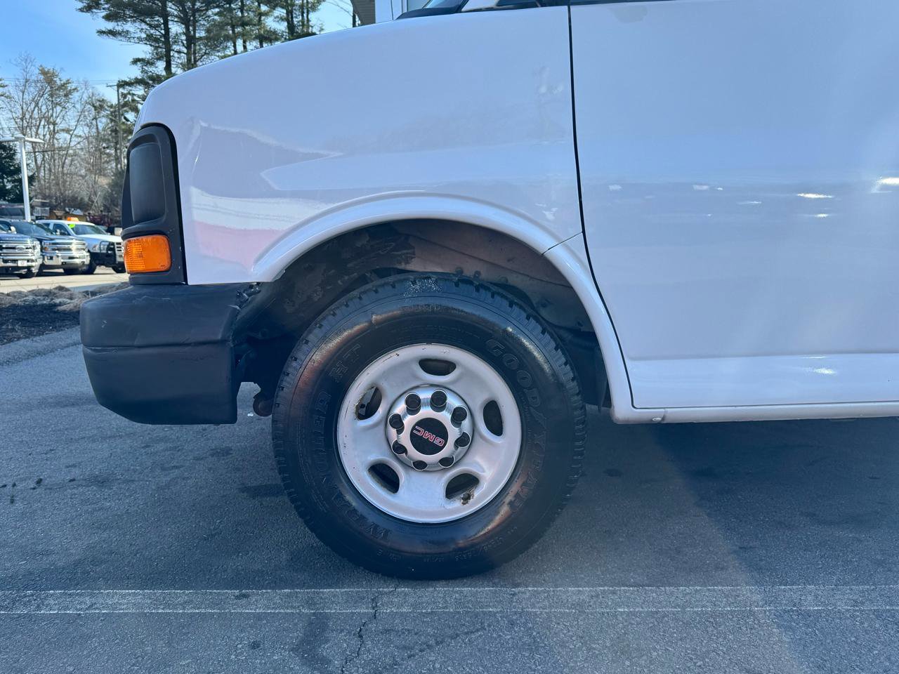 Used 2013 GMC Savana 2500 w/ Cold Climate Package image 17