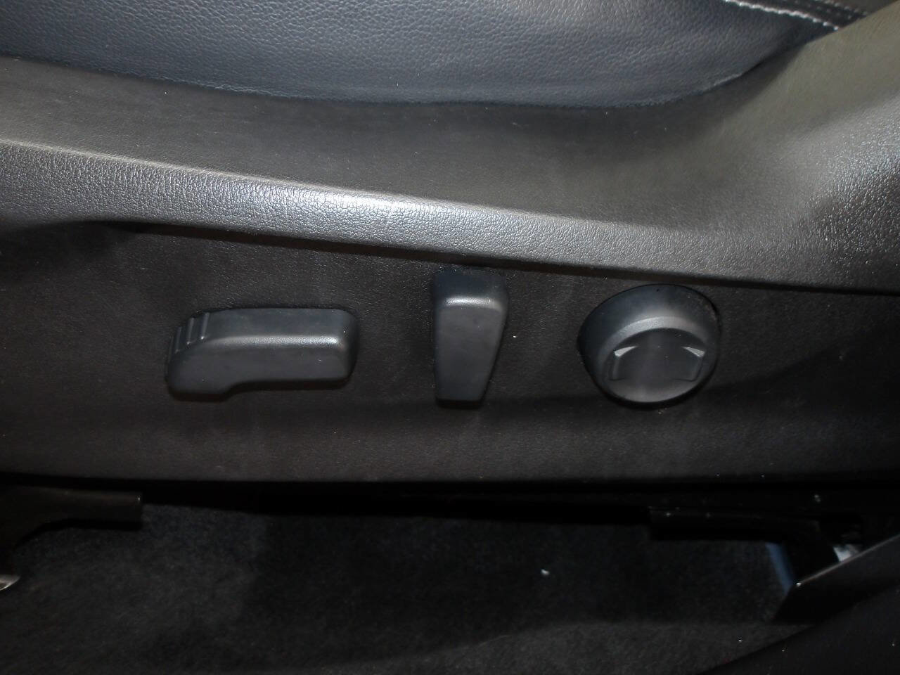 Used 2020 Subaru Forester Limited w/ Popular Package #3 image 24