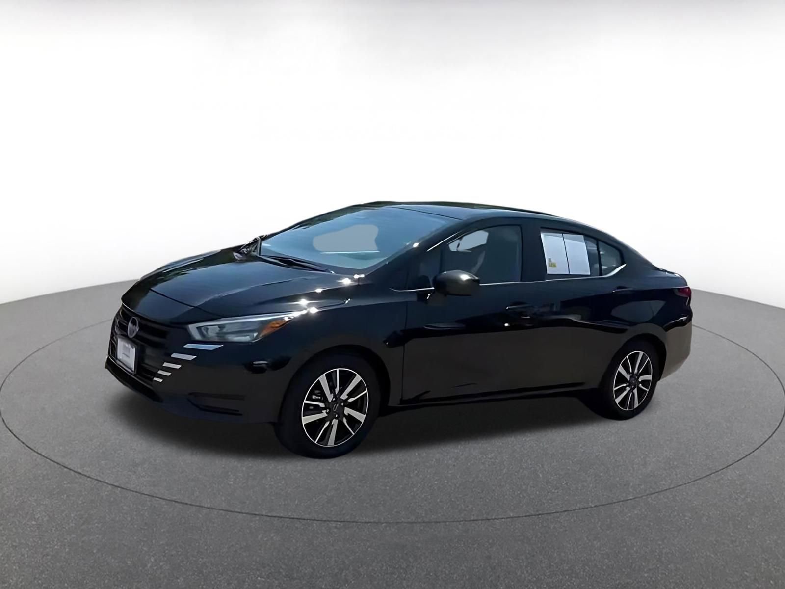 Used 2025 Nissan Versa SV FWD image 7