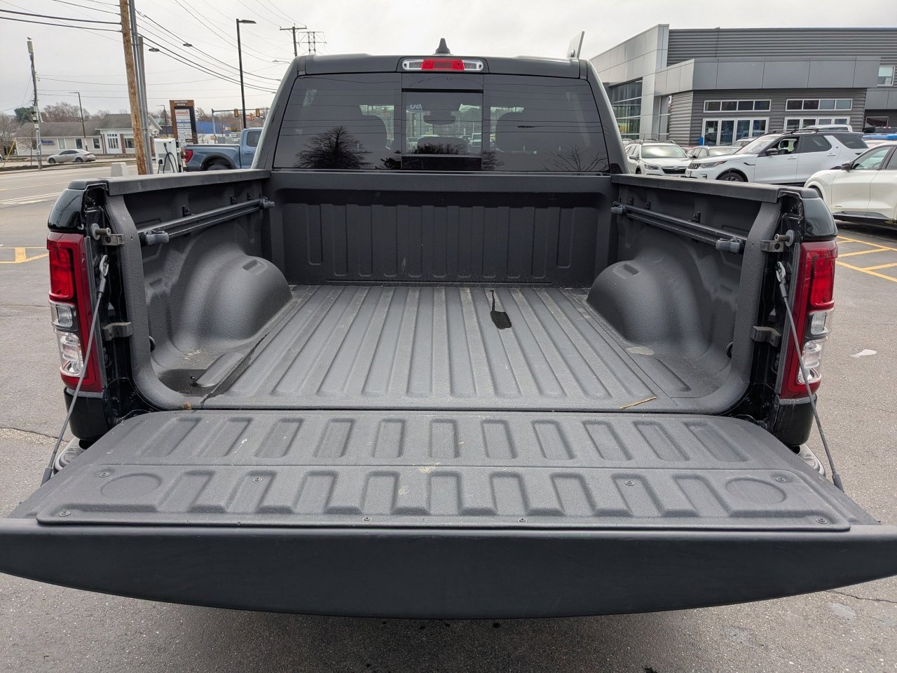 Used 2019 RAM 1500 Big Horn AWD/4WD image 11