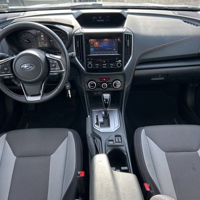 Used 2023 Subaru Crosstrek 2.0i Premium image 3