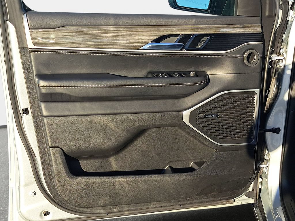 Certified 2022 Jeep Wagoneer Series II AWD/4WD image 30