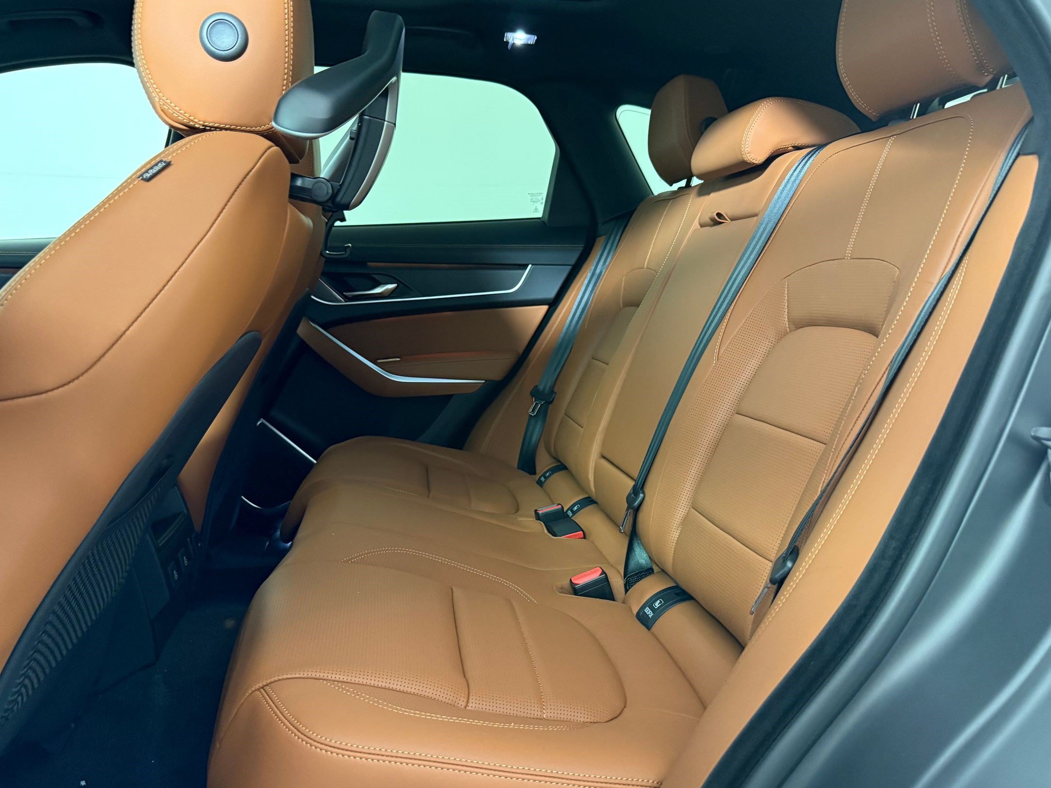 New 2026 Jaguar F-PACE R-Dynamic S AWD/4WD image 22