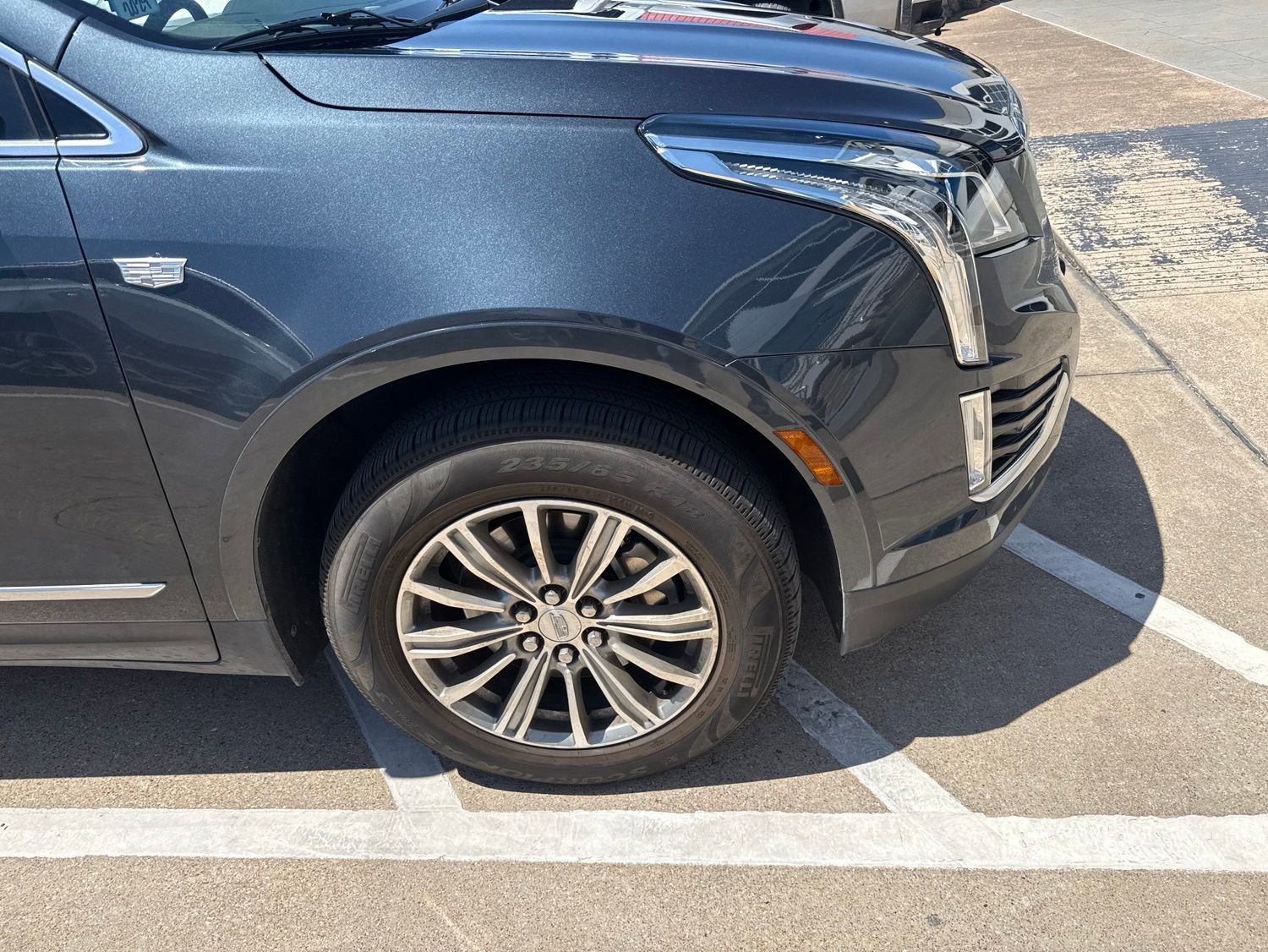 Used 2019 Cadillac XT5 Luxury FWD image 4