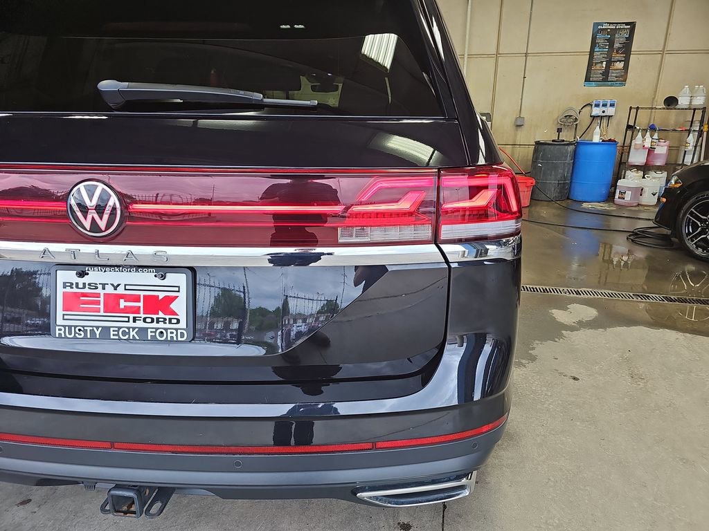 Used 2024 Volkswagen Atlas SE FWD image 35