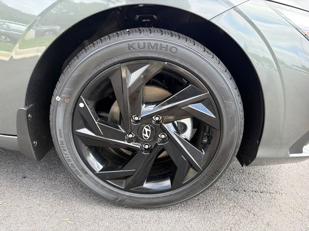 New 2026 Hyundai Elantra Sport FWD image 13