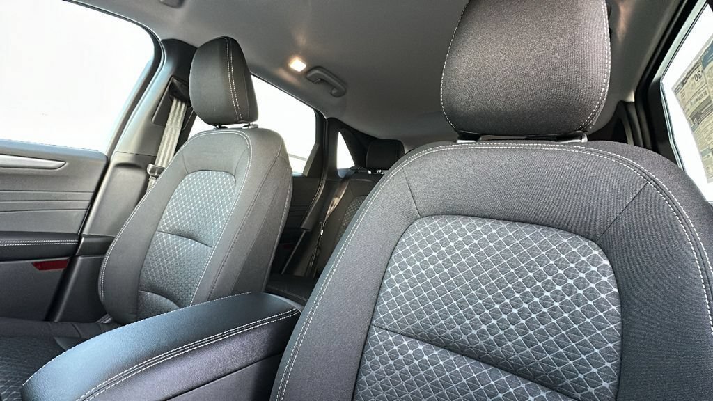 New 2026 Ford Escape Active FWD image 11