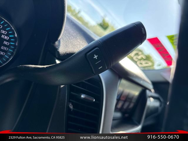 Used 2017 GMC Yukon SLT w/ Open Road Package RWD image 20