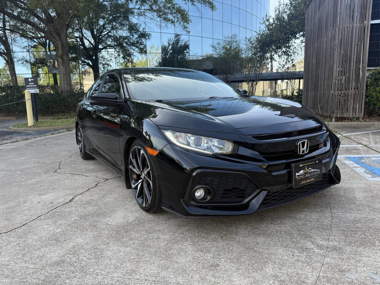 Used 2019 Honda Civic Si image 2